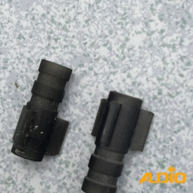 Ten lửa giữ reel Akai
